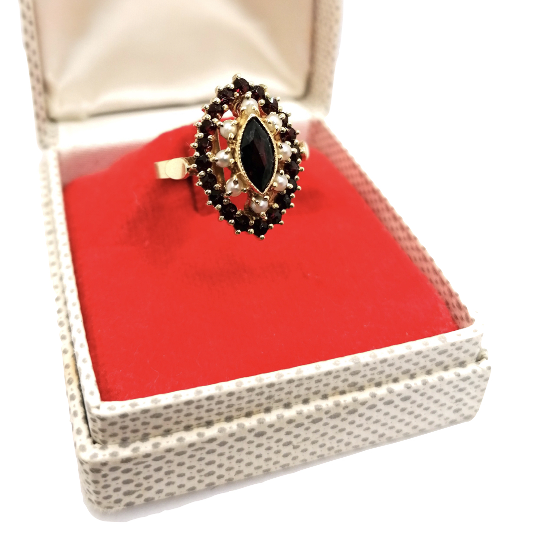 bague marquise ancienne or 18 carats